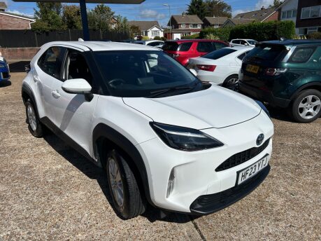 Toyota Yaris Cross 1.5 VVT-h Icon E-CVT Euro 6 (s/s) 5dr 33