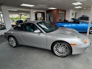 Porsche 911 CARRERA 9