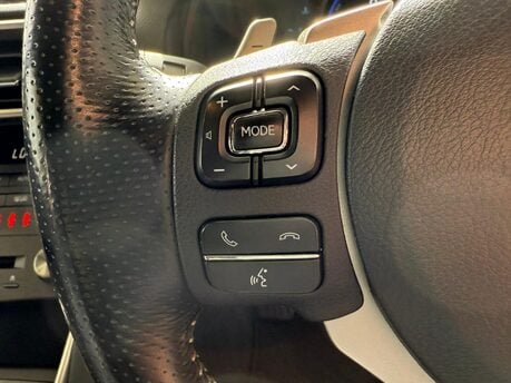Lexus Is 300H F SPORT 24