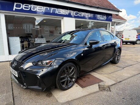 Lexus Is 300H F SPORT 1
