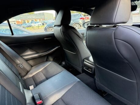 Lexus Is 300H F SPORT 14