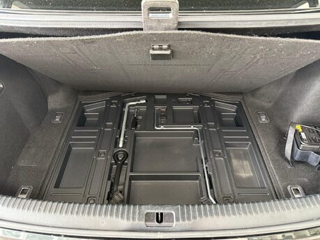 Lexus Is 300H F SPORT 16