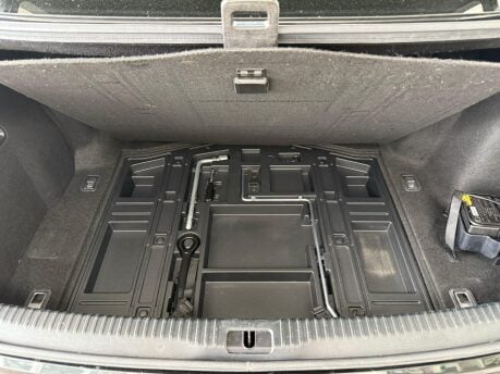 Lexus Is 300H F SPORT 16