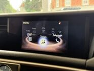Lexus Is 300H F SPORT 26