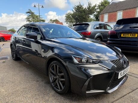 Lexus Is 300H F SPORT 8