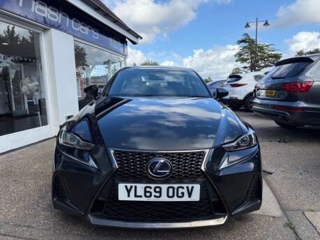 Lexus Is 300H F SPORT 11