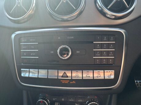Mercedes-Benz GLA GLA 220 D 4MATIC AMG LINE PREMIUM 33