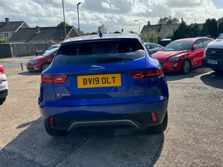 Jaguar E-Pace S 8