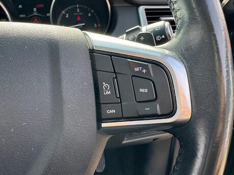 Land Rover Discovery Sport SD4 HSE 27