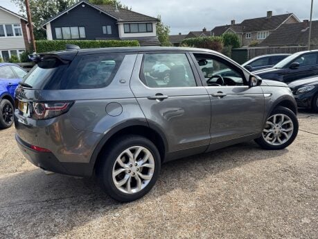 Land Rover Discovery Sport SD4 HSE 11