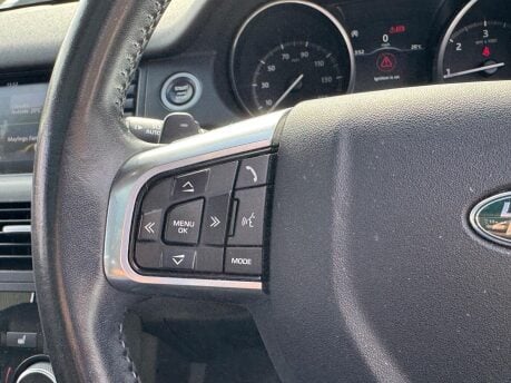 Land Rover Discovery Sport SD4 HSE 28