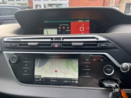 Citroen Grand C4 Spacetourer BLUEHDI FLAIR S/S EAT8 26