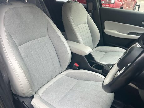 Honda Jazz I-MMD EX 17