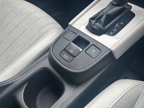 Honda Jazz I-MMD EX 25