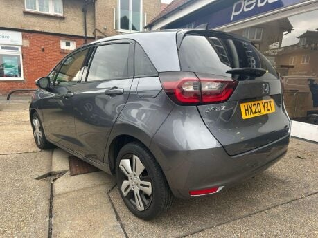 Honda Jazz I-MMD EX 2