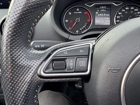 Audi A3 TDI S LINE 21