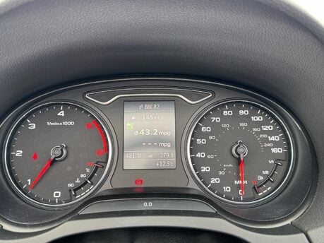 Audi A3 TDI S LINE 22
