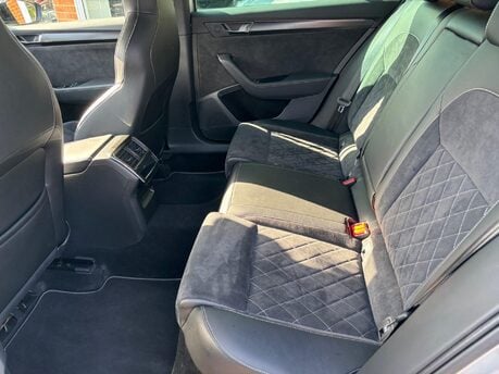 Skoda Superb SPORTLINE PLUS TDI DSG 10