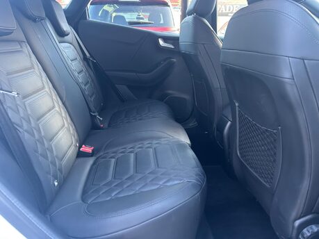 Ford Puma ST-LINE VIGNALE MHEV 21