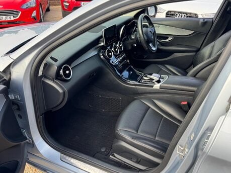 Mercedes-Benz C Class C200 SPORT 14