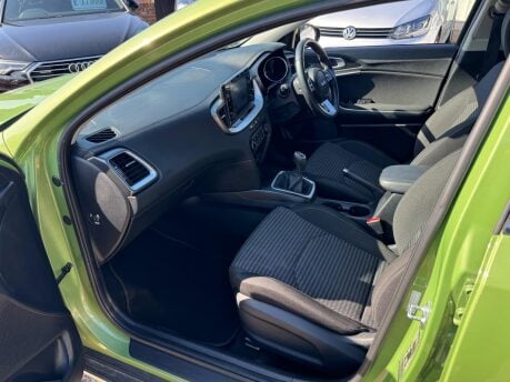 Kia Xceed 2 14