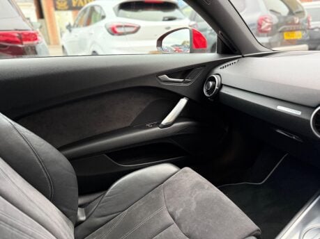 Audi TT TFSI QUATTRO S LINE 29