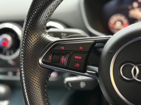 Audi TT TFSI QUATTRO S LINE 31