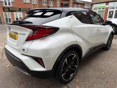 Toyota C-HR GR SPORT 10