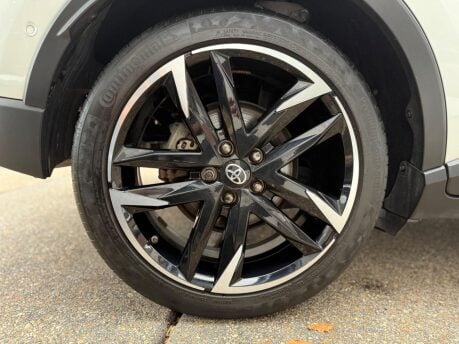 Toyota C-HR GR SPORT 16