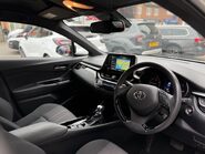 Toyota C-HR GR SPORT 4
