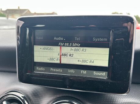 Mercedes-Benz A Class A180 BLUEEFFICIENCY SE 12