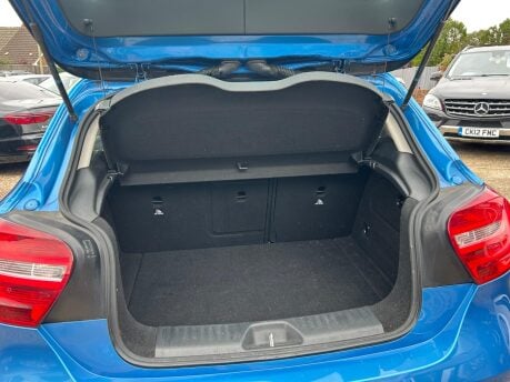 Mercedes-Benz A Class A180 BLUEEFFICIENCY SE 6