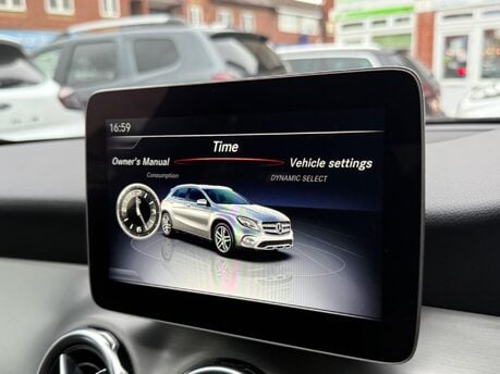 Mercedes-Benz GLA GLA 220 D 4MATIC AMG LINE 32