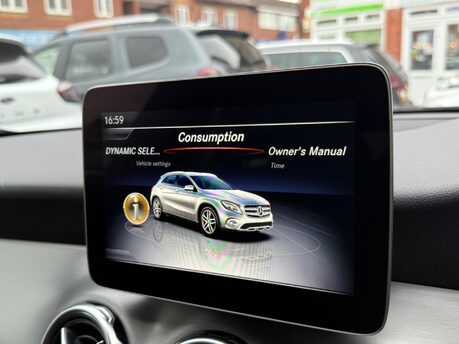 Mercedes-Benz GLA GLA 220 D 4MATIC AMG LINE 34