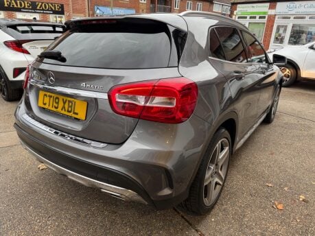 Mercedes-Benz GLA GLA 220 D 4MATIC AMG LINE 9