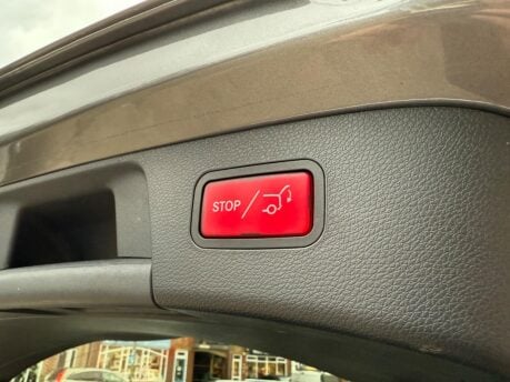 Mercedes-Benz GLA GLA 220 D 4MATIC AMG LINE 17
