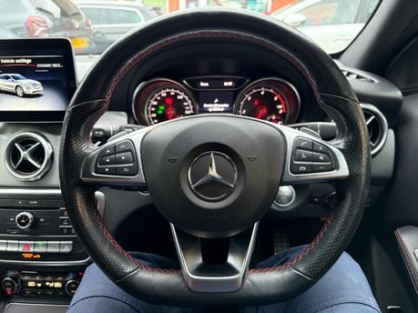 Mercedes-Benz GLA GLA 220 D 4MATIC AMG LINE 27