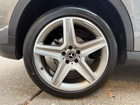 Mercedes-Benz GLA GLA 220 D 4MATIC AMG LINE 3