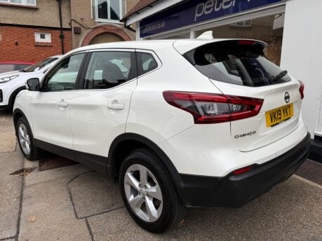 Nissan Qashqai DIG-T ACENTA PREMIUM 2