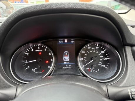 Nissan Qashqai DIG-T ACENTA PREMIUM 28