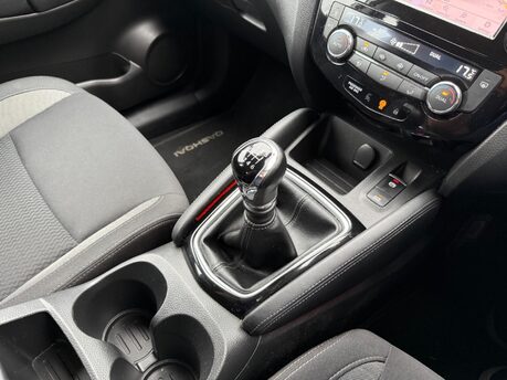 Nissan Qashqai DIG-T ACENTA PREMIUM 30