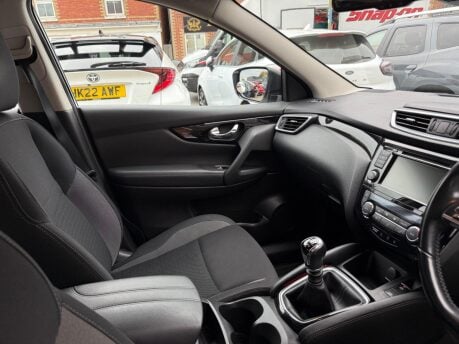 Nissan Qashqai DIG-T ACENTA PREMIUM 21
