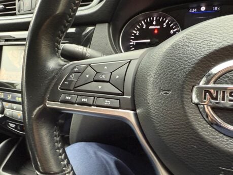 Nissan Qashqai DIG-T ACENTA PREMIUM 26