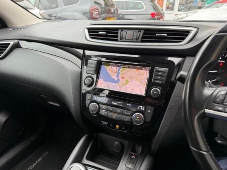Nissan Qashqai DIG-T ACENTA PREMIUM 29