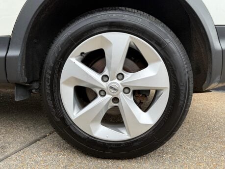 Nissan Qashqai DIG-T ACENTA PREMIUM 3