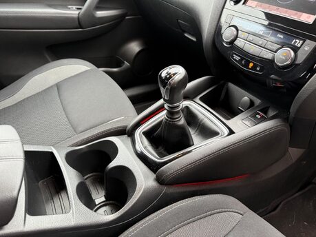 Nissan Qashqai DIG-T ACENTA PREMIUM 24