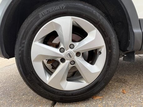 Nissan Qashqai DIG-T ACENTA PREMIUM 14