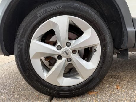 Nissan Qashqai DIG-T ACENTA PREMIUM 14