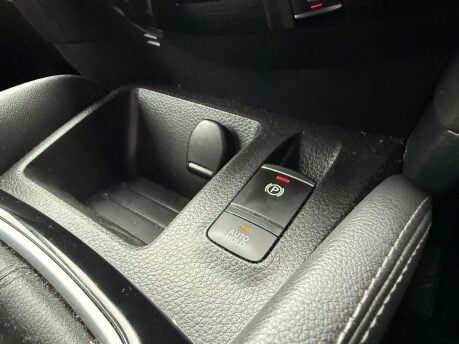 Nissan Qashqai DIG-T ACENTA PREMIUM 36