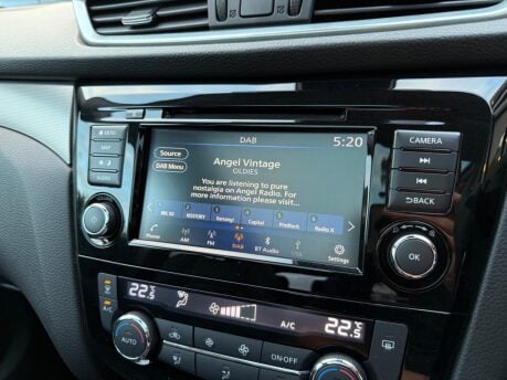 Nissan Qashqai 1.3 DIG-T N-Motion Euro 6 (s/s) 5dr 28